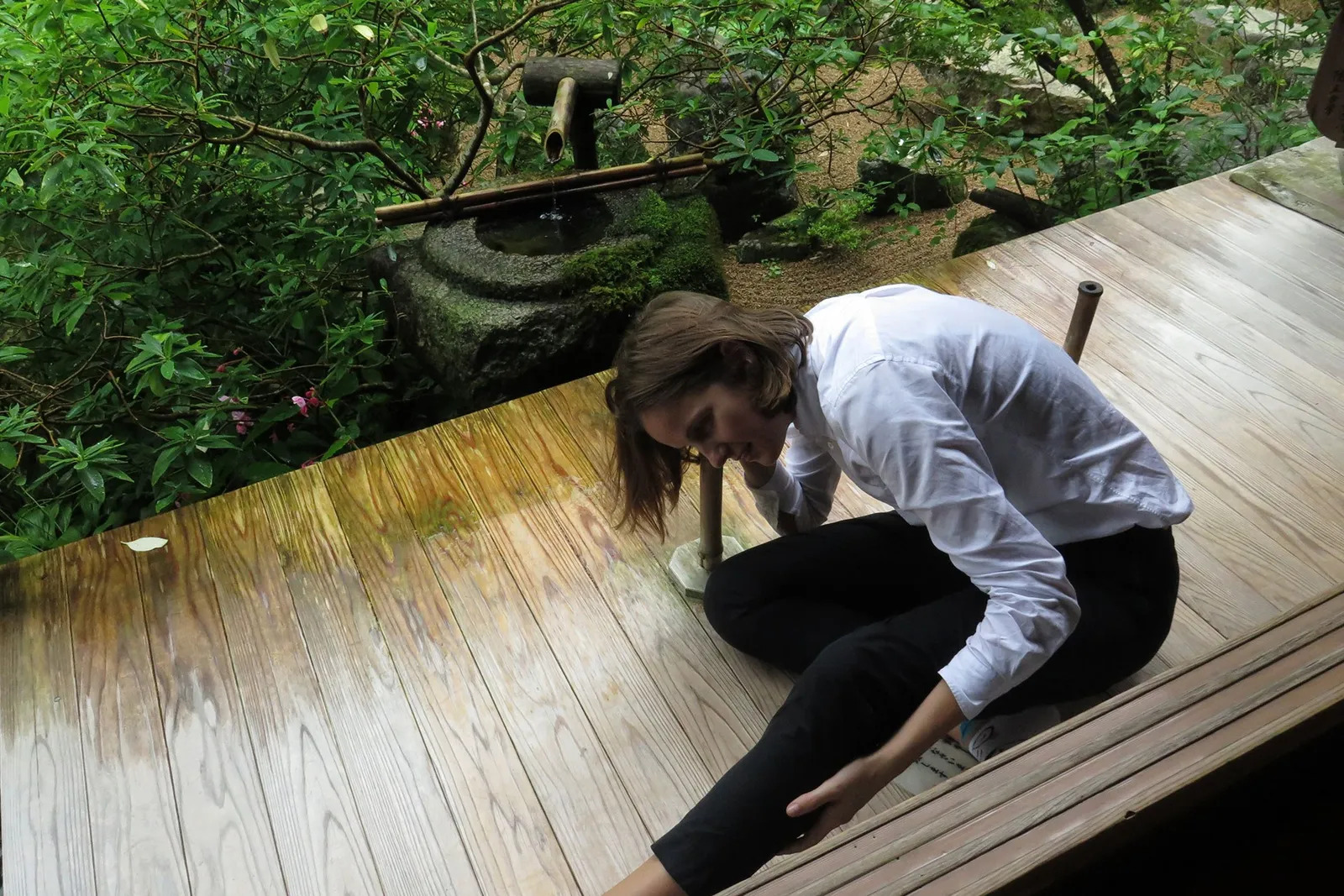 “As a child I was never afraid of flowers or wild, untamed landscapes…” Floom Meets Sophie Walker.
