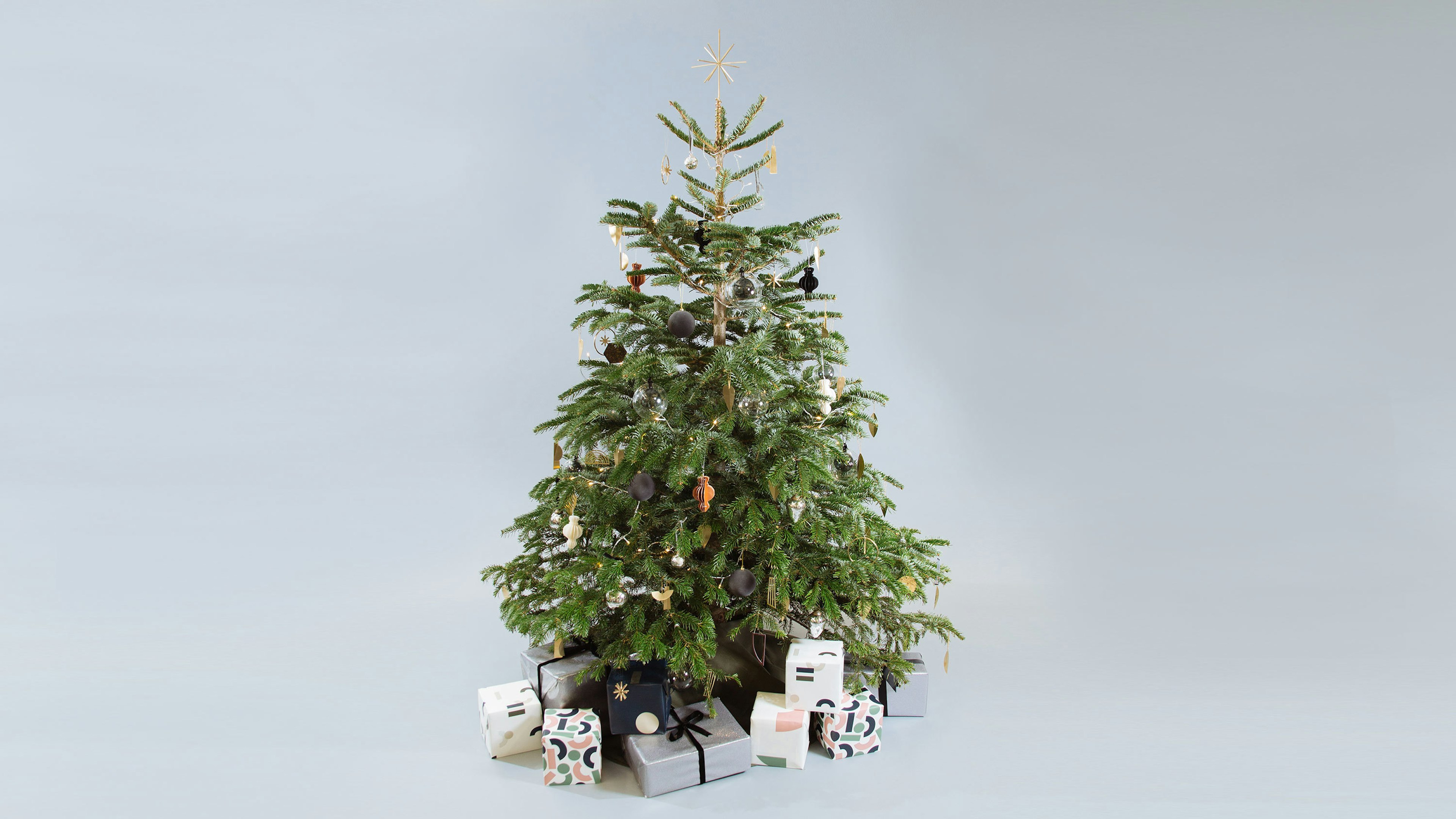 How to decorate your Christmas tree with Trouva