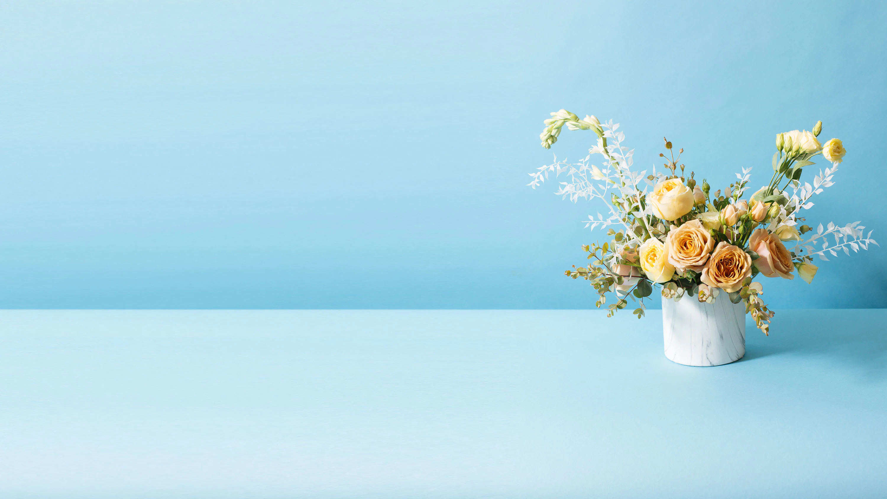 Easter gifts - Floom flower delivery