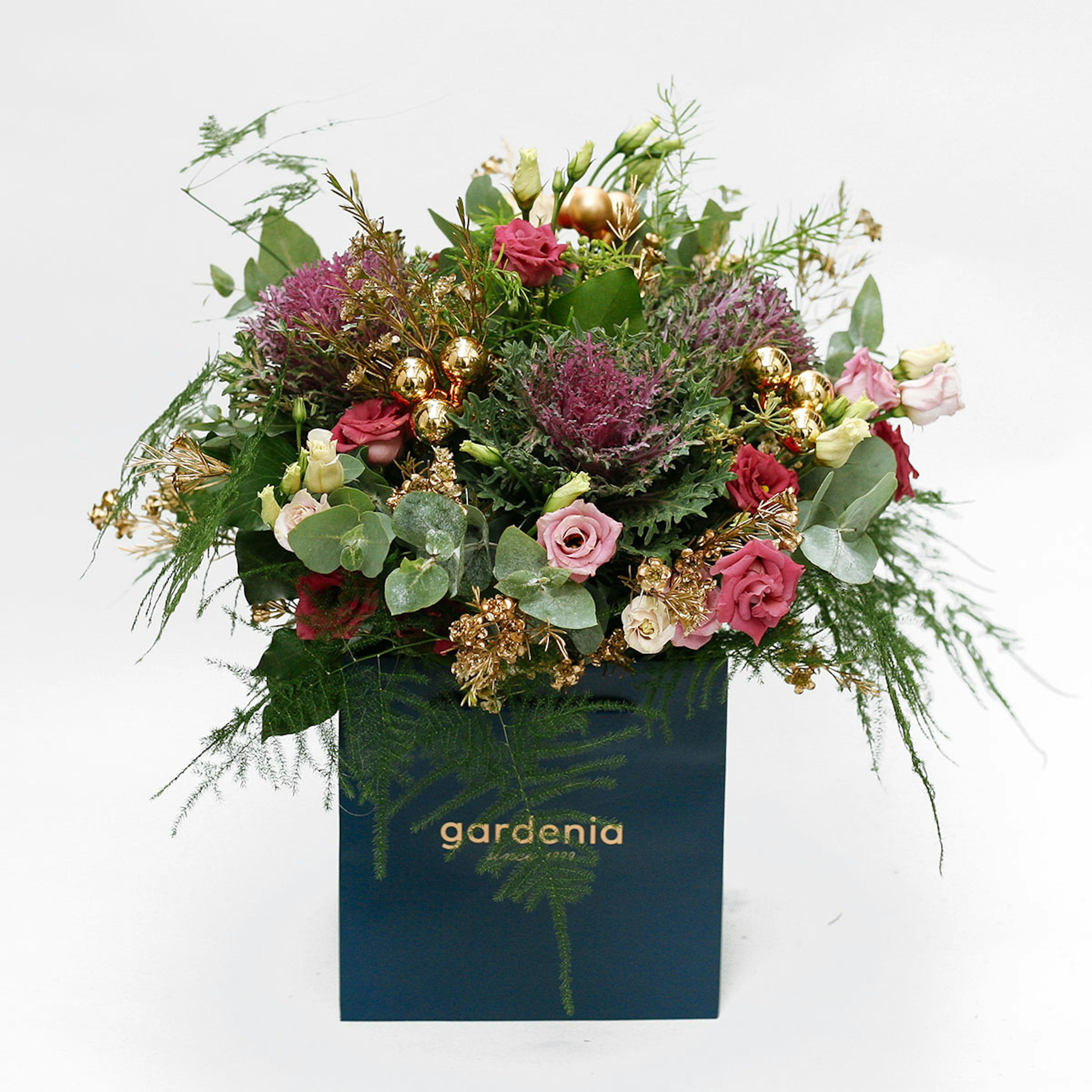 Plum festive bouquet original