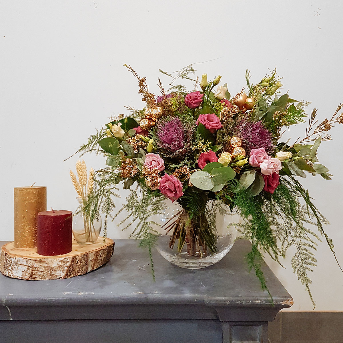 Plum festive bouquet original