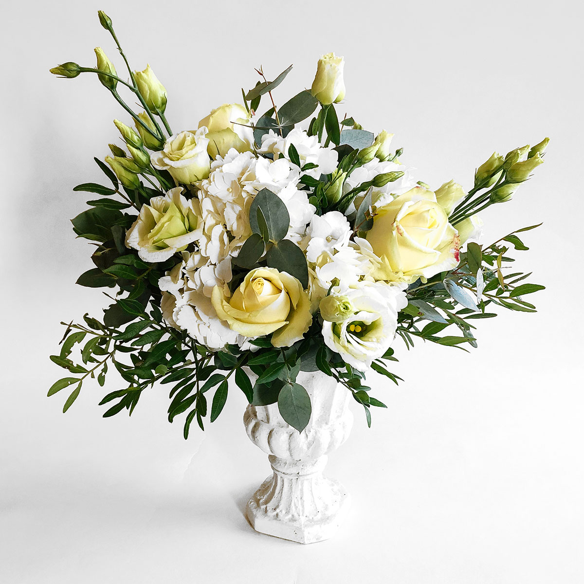 Selene original by Rose & Mary — flowers available for delivery from Floom