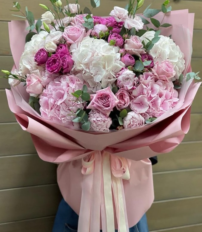 Grace & Glory by Bosii's Flowers — flowers available for delivery from Floom