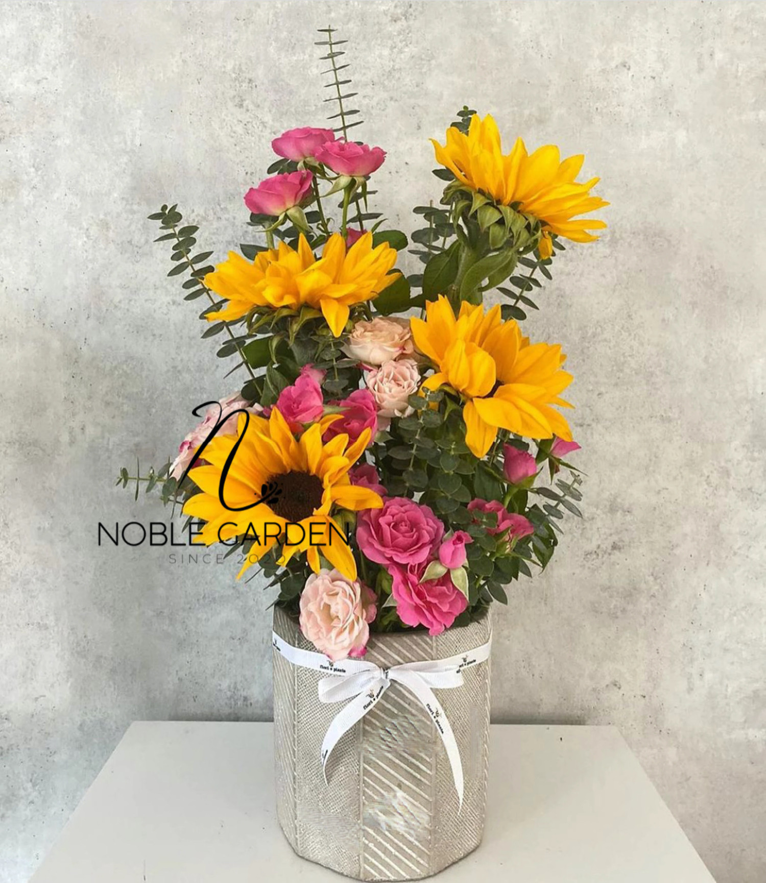 Sunflowers-pink Roses