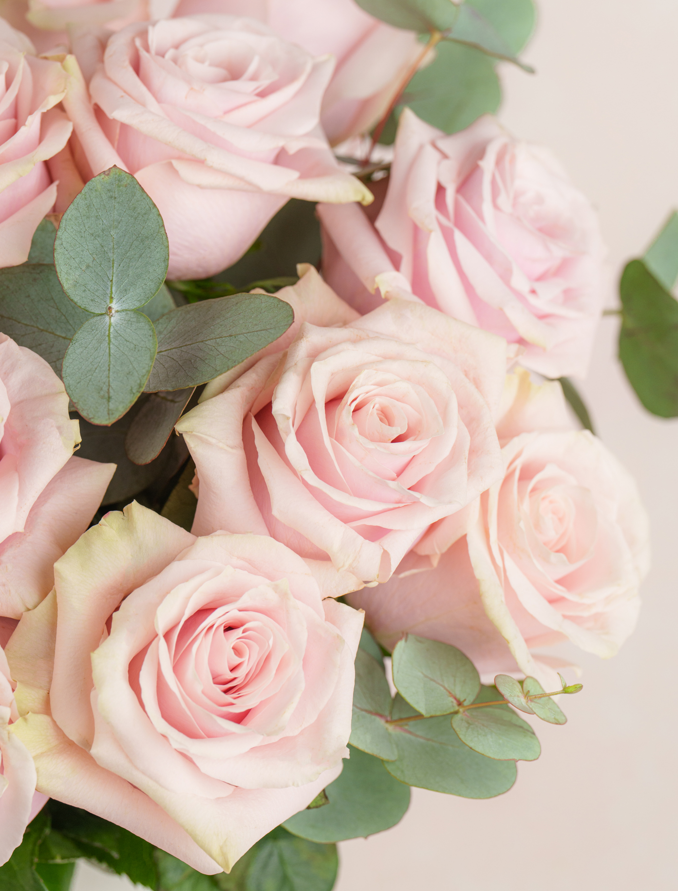 Original by Ode a La ROSE- Chicago  — flowers available for delivery from Floom