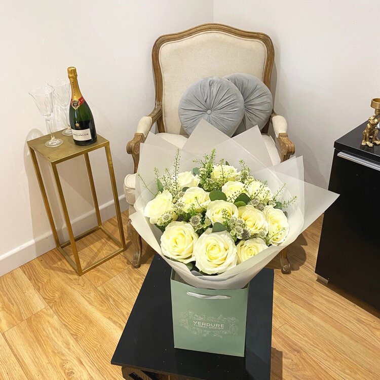 Dozen White Roses original