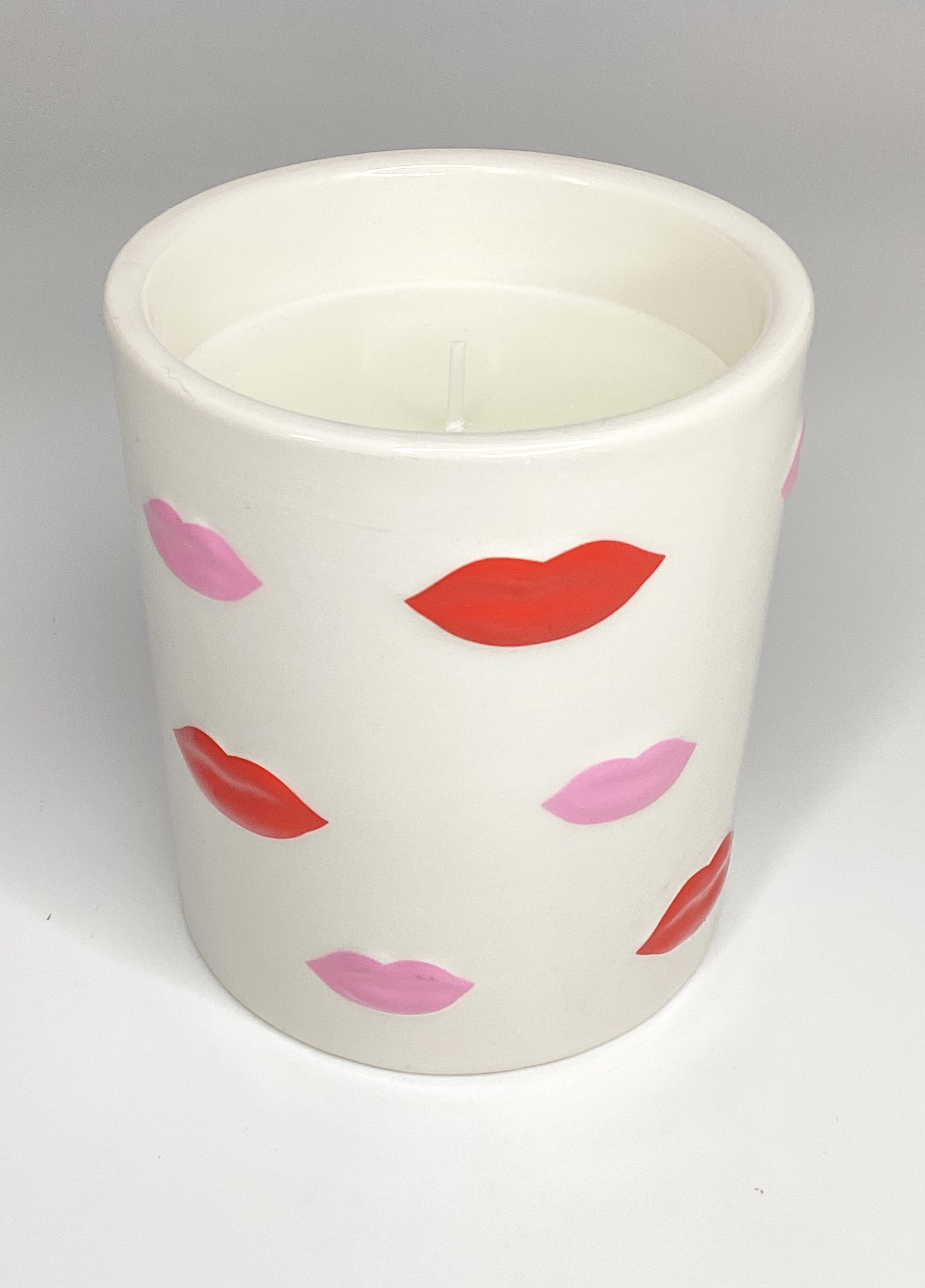 Rose scented candle