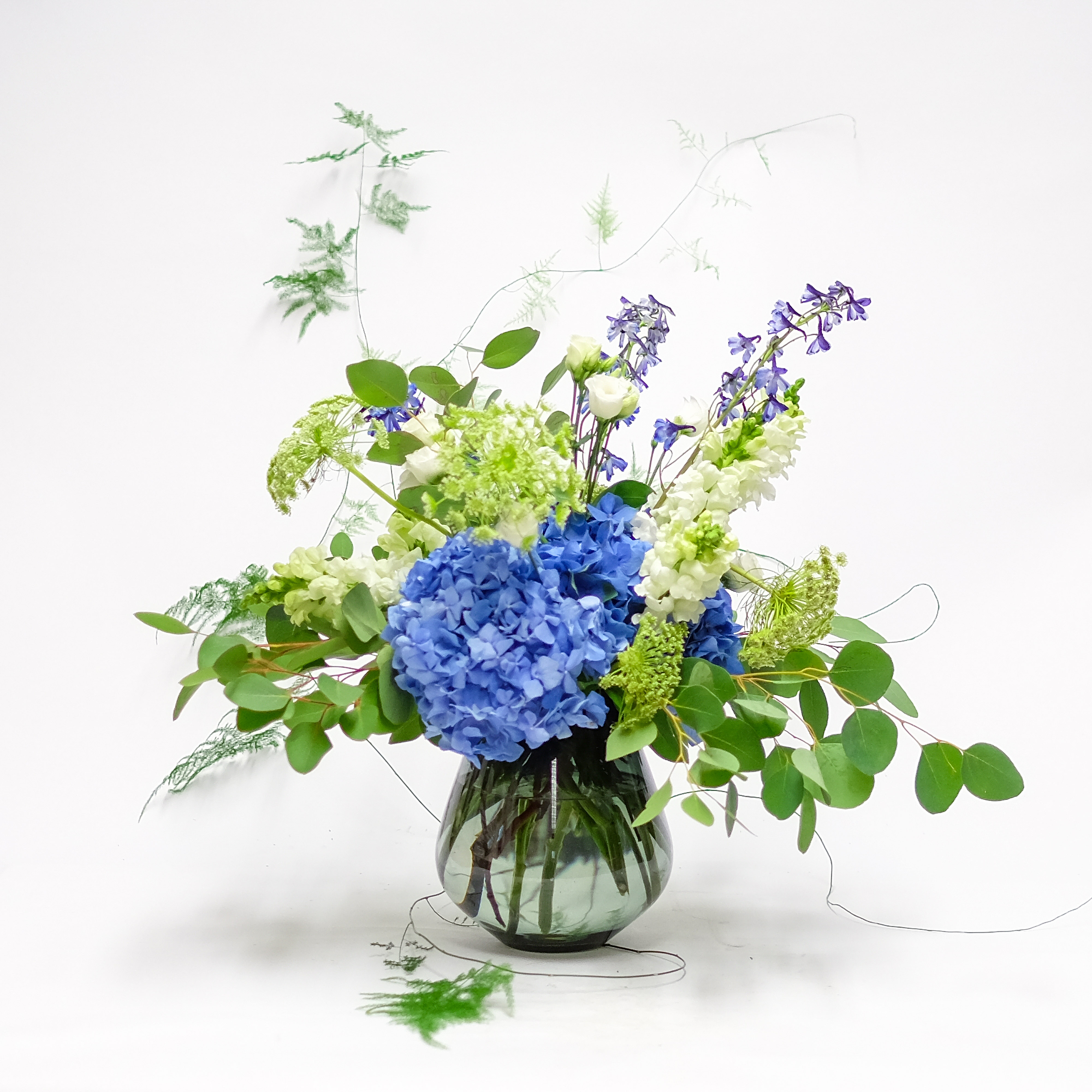 BLUE SKY - WITH VASE