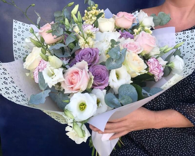 3 colors roses
