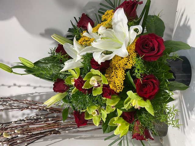  Red, green and white