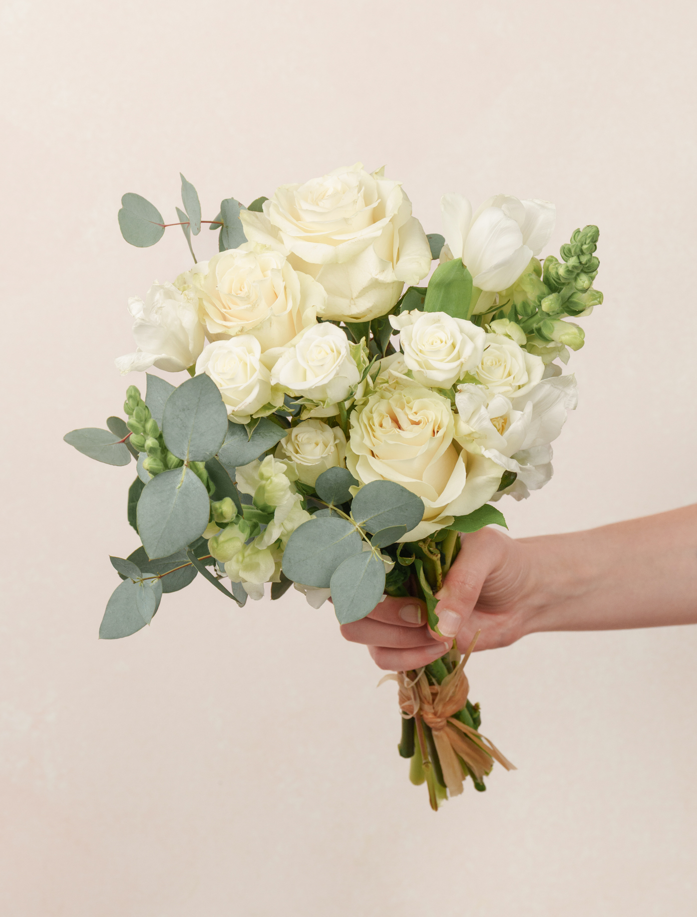 Therese by Ode a La ROSE- Chicago  — flowers available for delivery from Floom