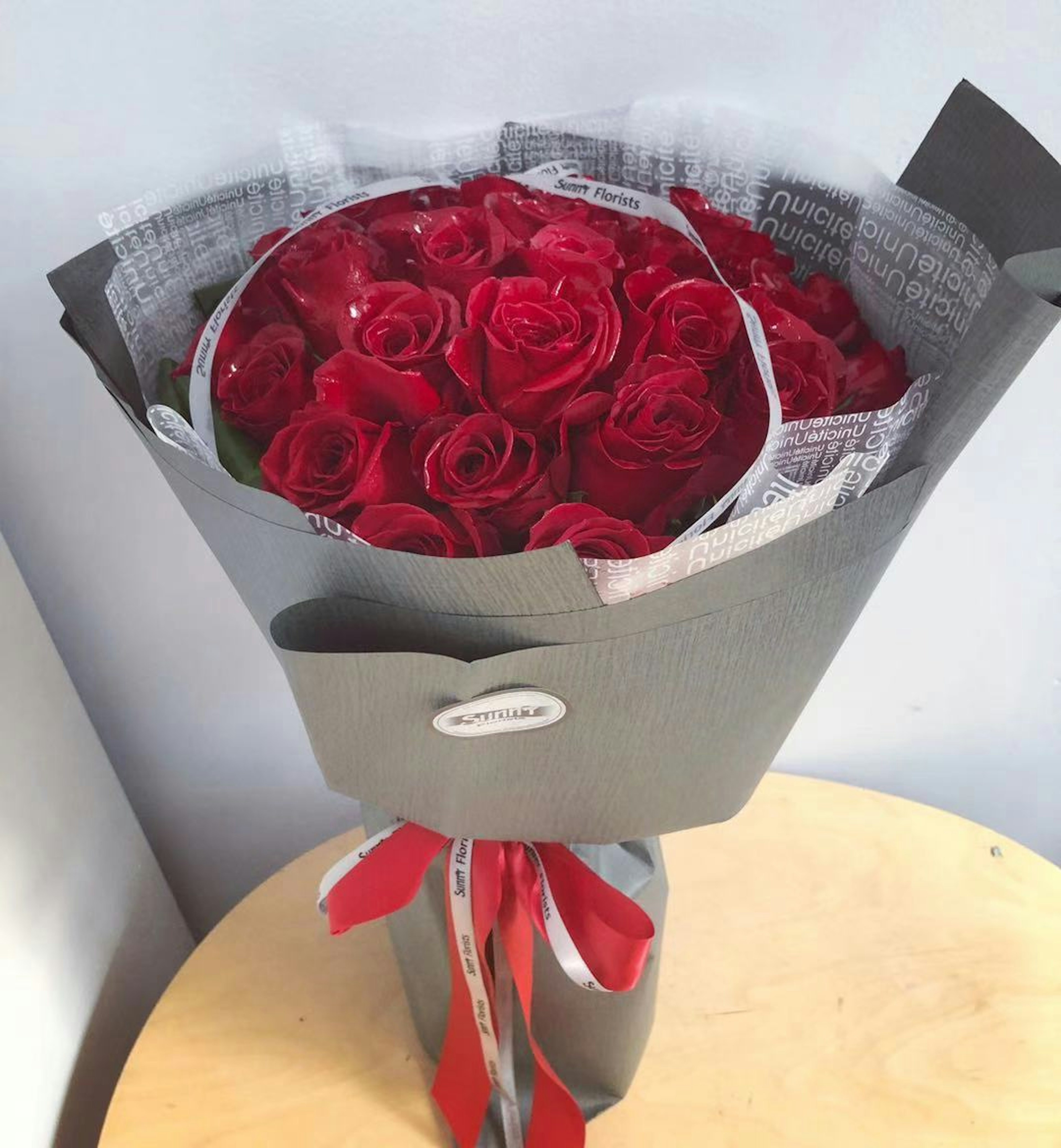Two Dozen Rose original