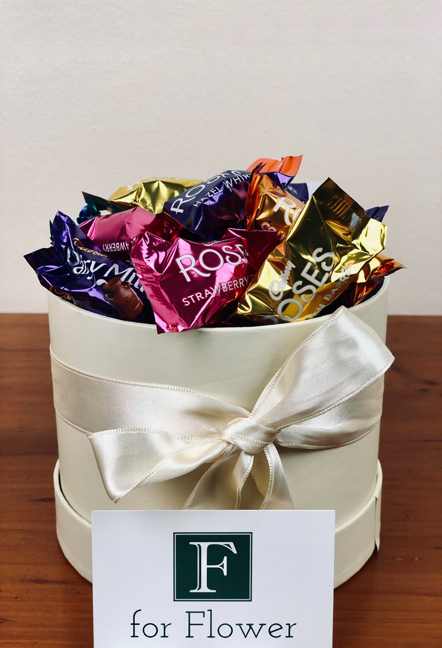 Sweet Box Cadbury roses