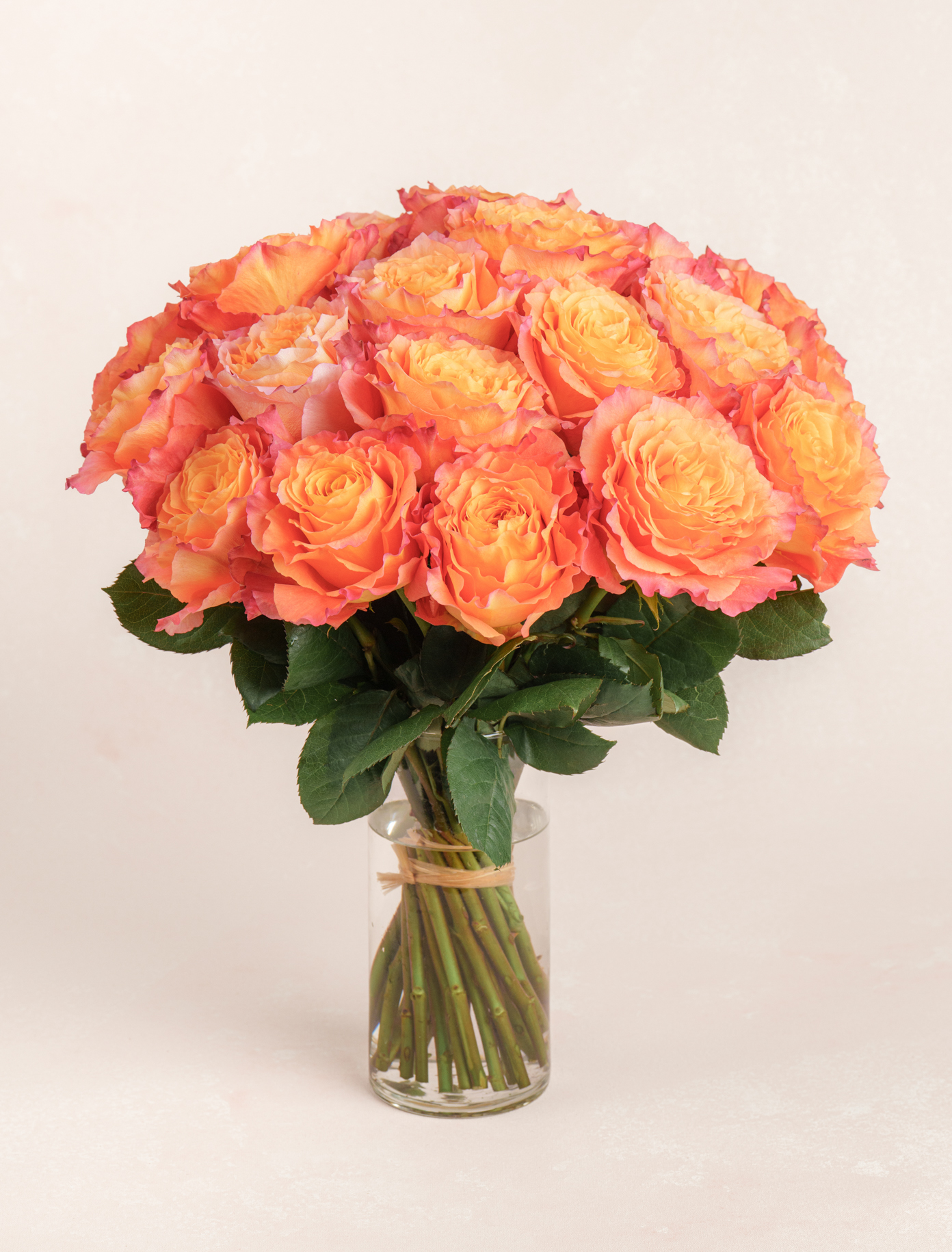 Soleil by Ode a La ROSE- Chicago  — flowers available for delivery from Floom