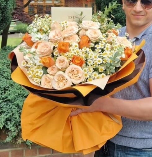 Matricaria and roses