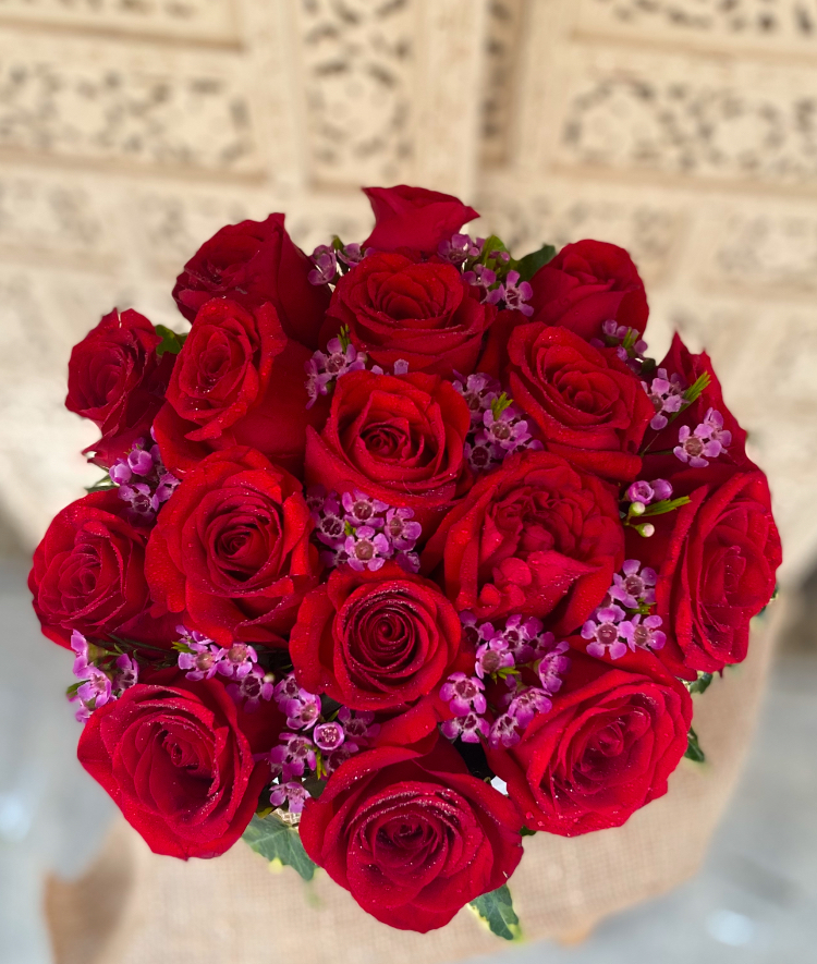 Red Rose Box (White)