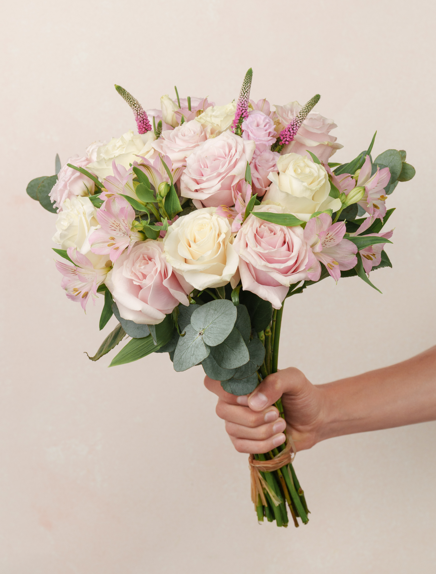 Felice by Ode a La ROSE- Chicago  — flowers available for delivery from Floom