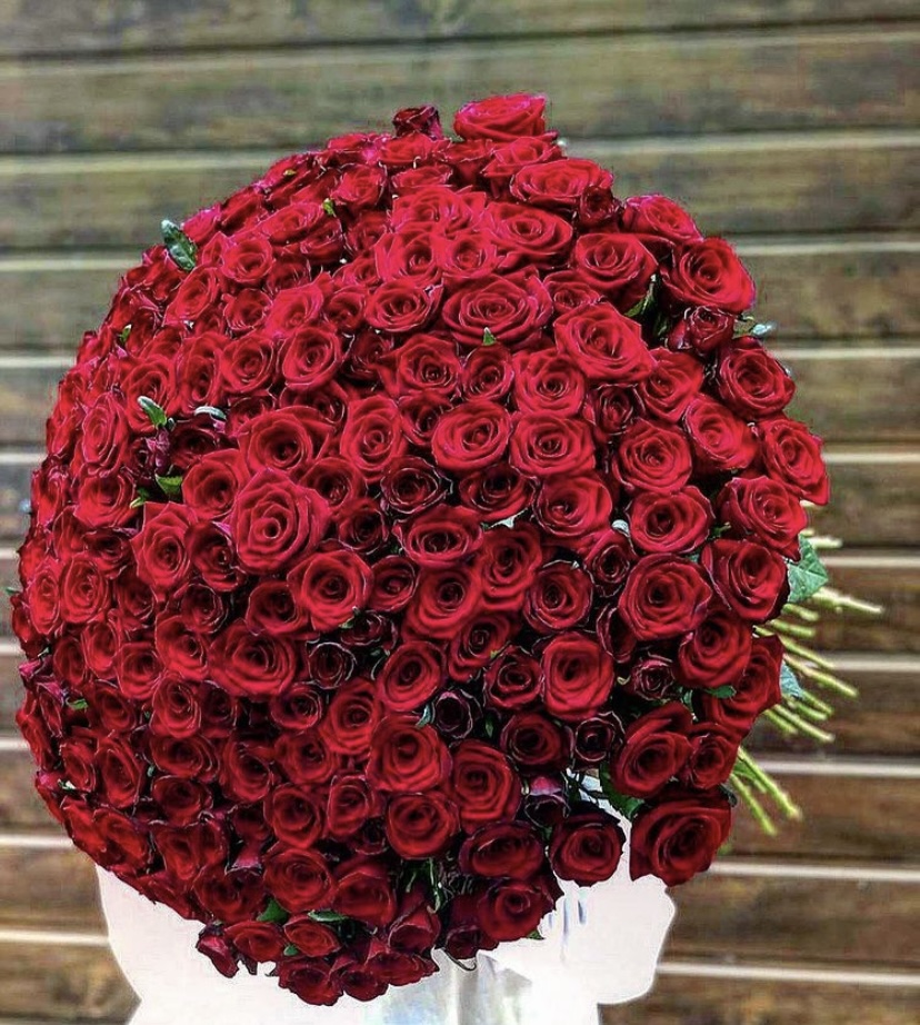 150 Stems Red Roses