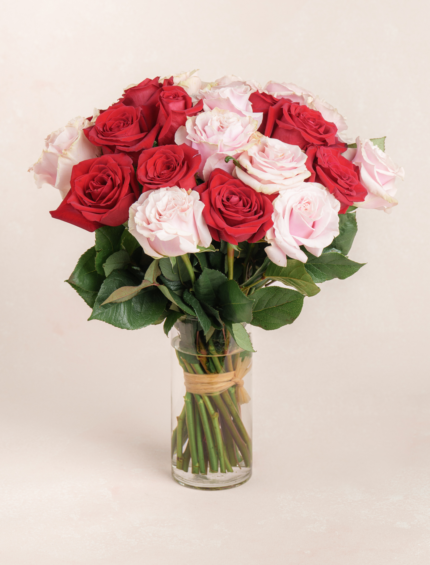 Eros by Ode a La ROSE- Chicago  — flowers available for delivery from Floom