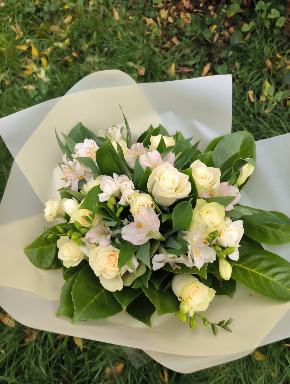 White roses & freesia
