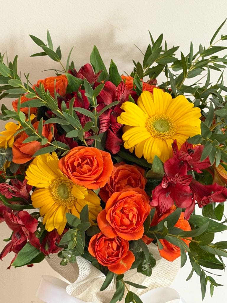 Original by Flying Little Birds — flowers available for delivery from Floom