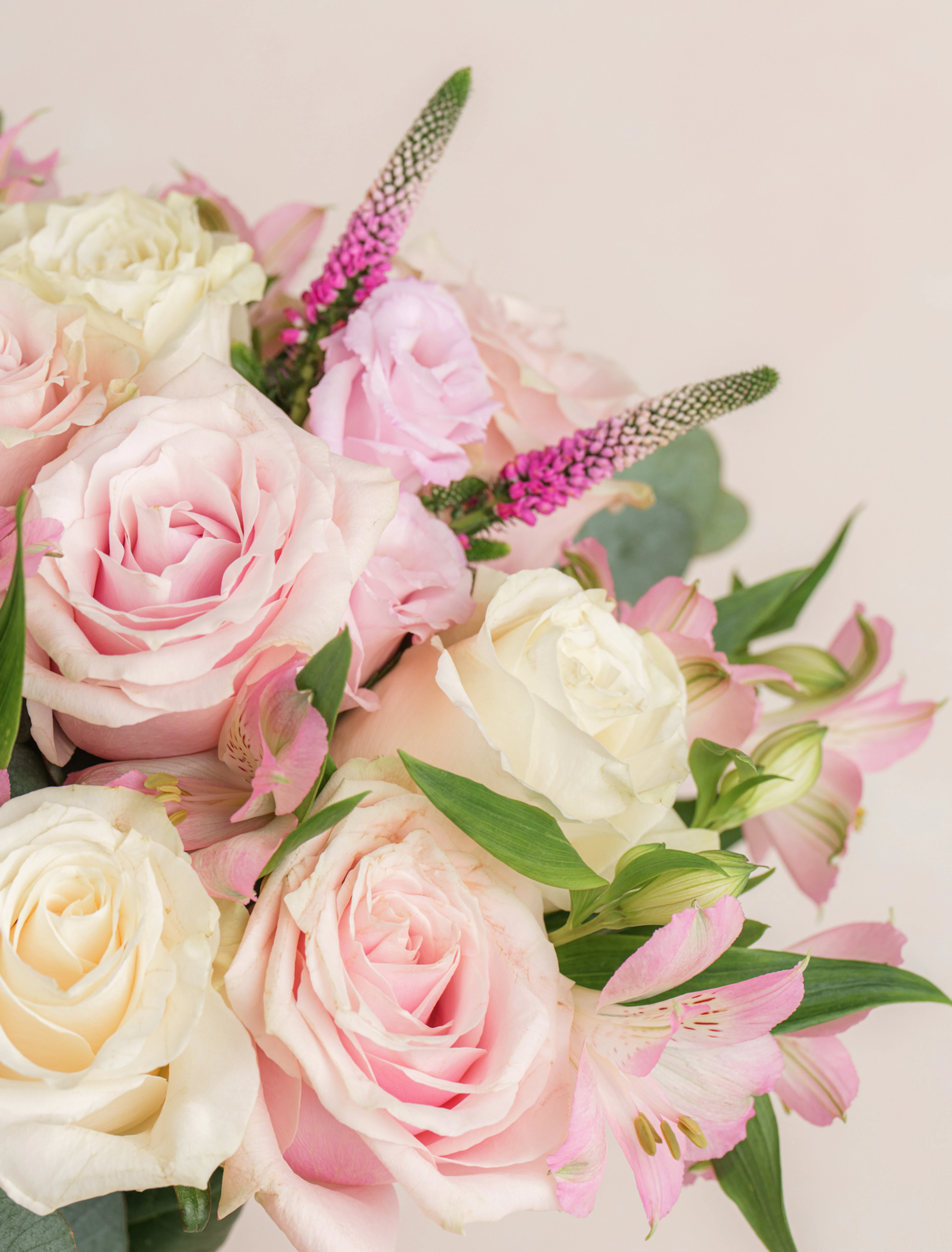 Felice by Ode a La ROSE- Chicago — flowers available for delivery from Floom