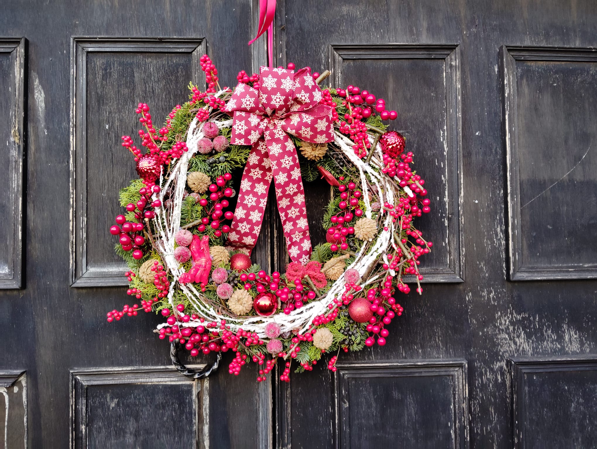Red Berry Door Wreath