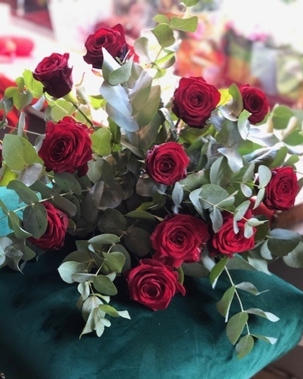 red roses