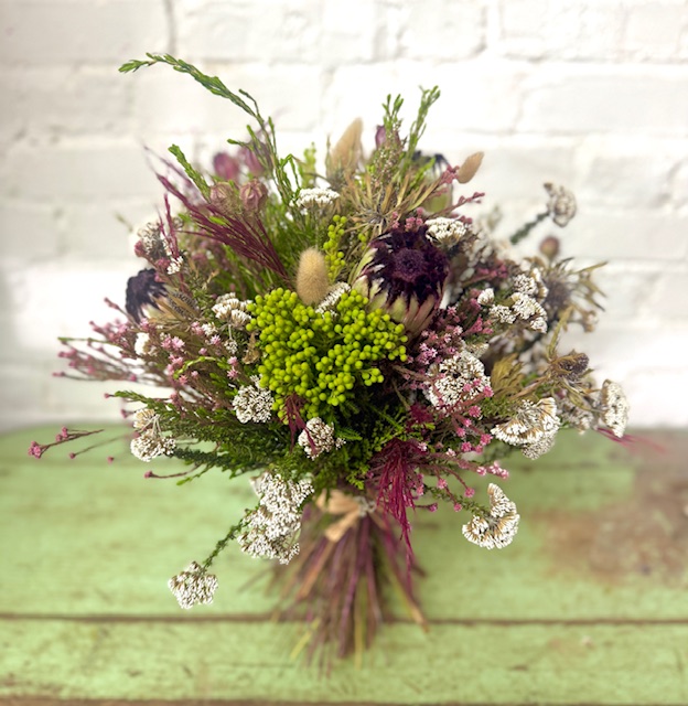 Dried flower bouquet