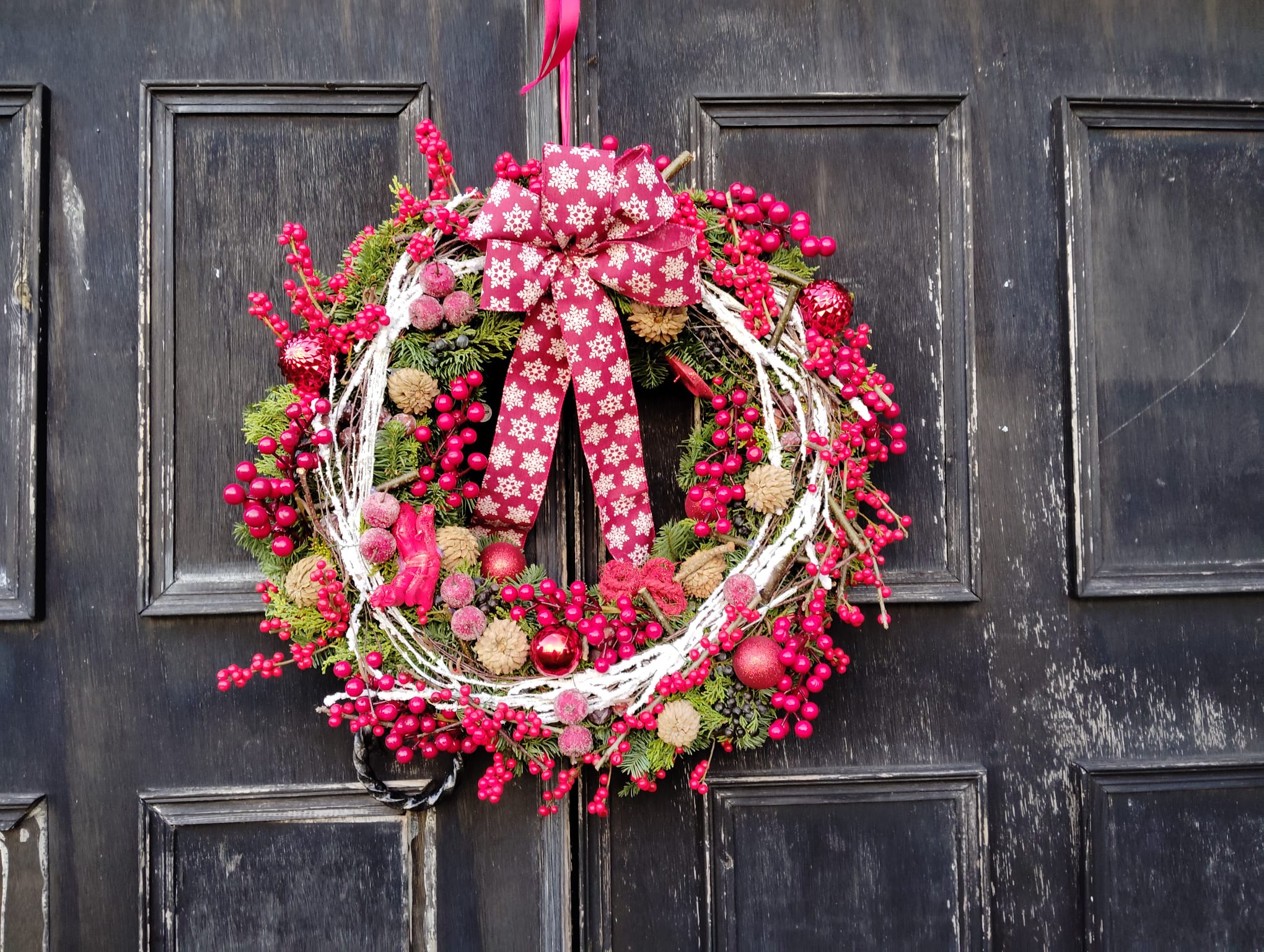 Red Berry Door Wreath