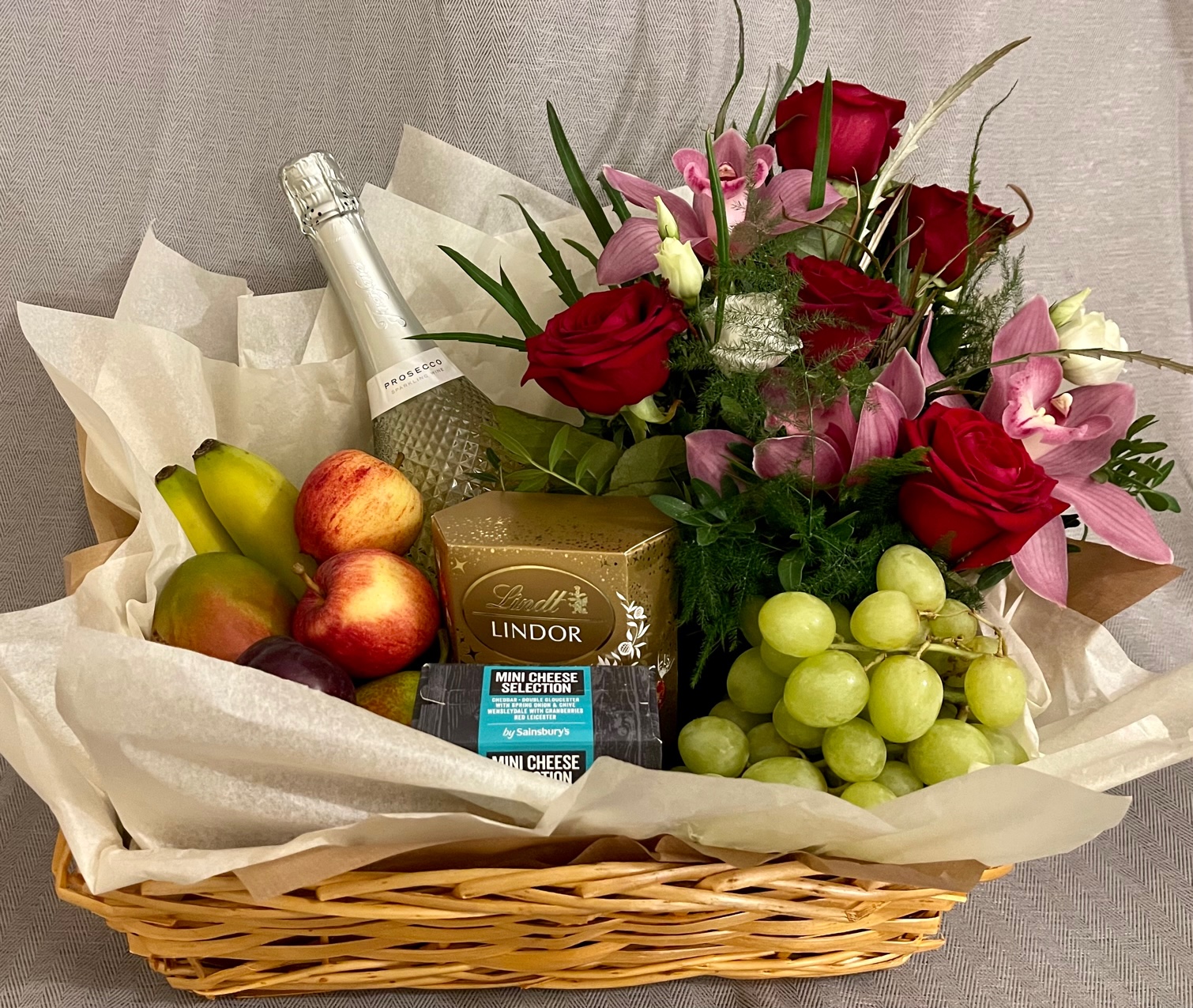 x Festive Hamper