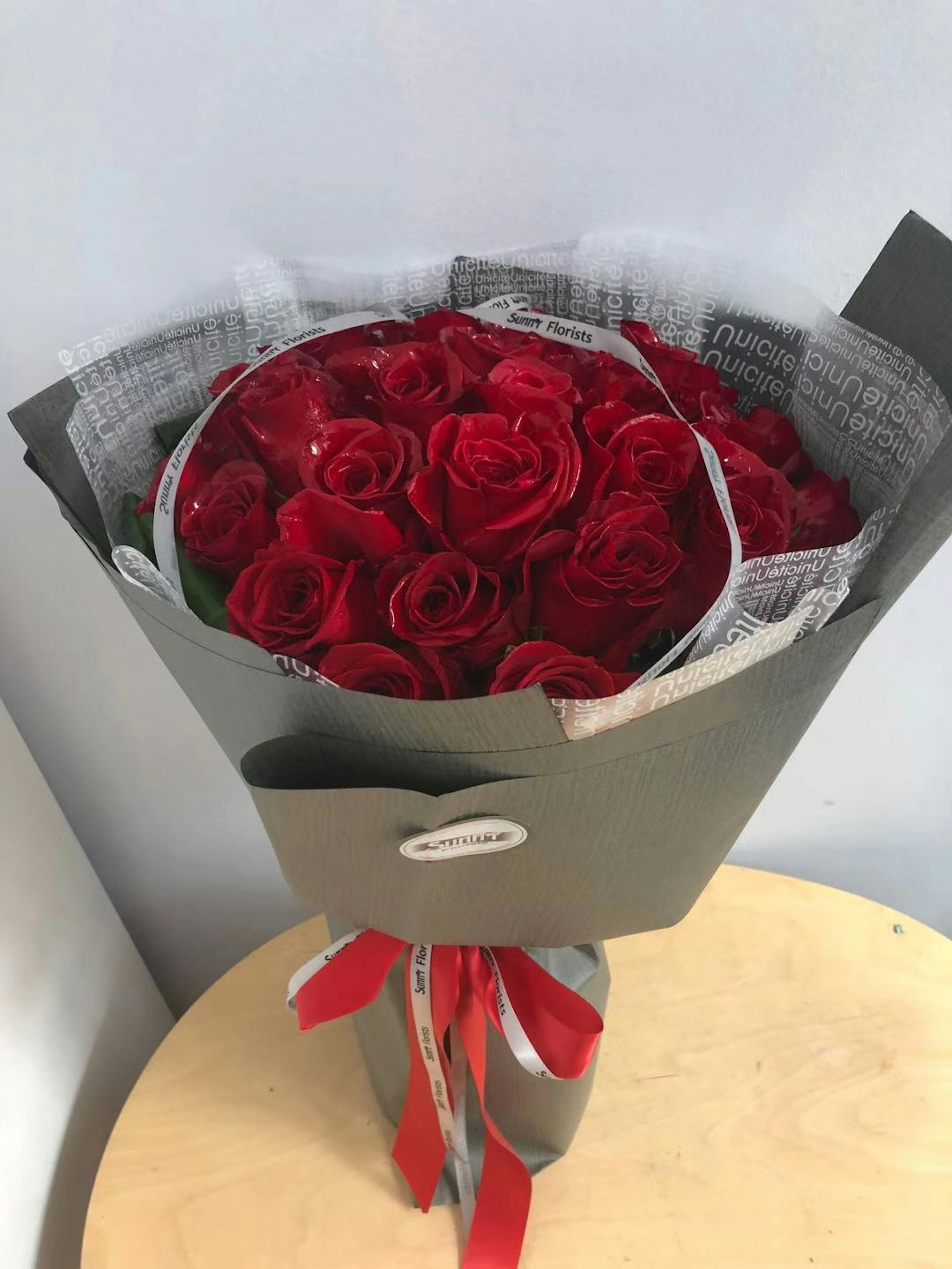 Two Dozen Rose original