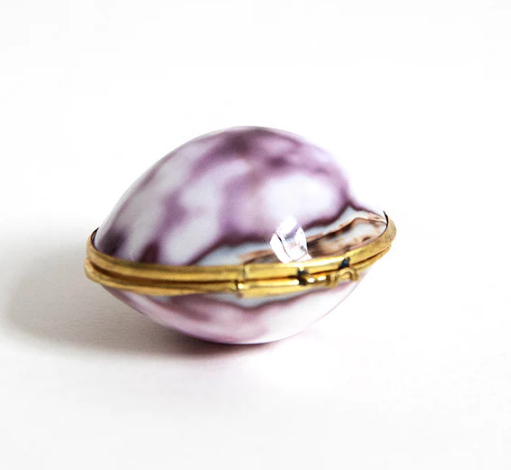 Botanical shell lipbalm