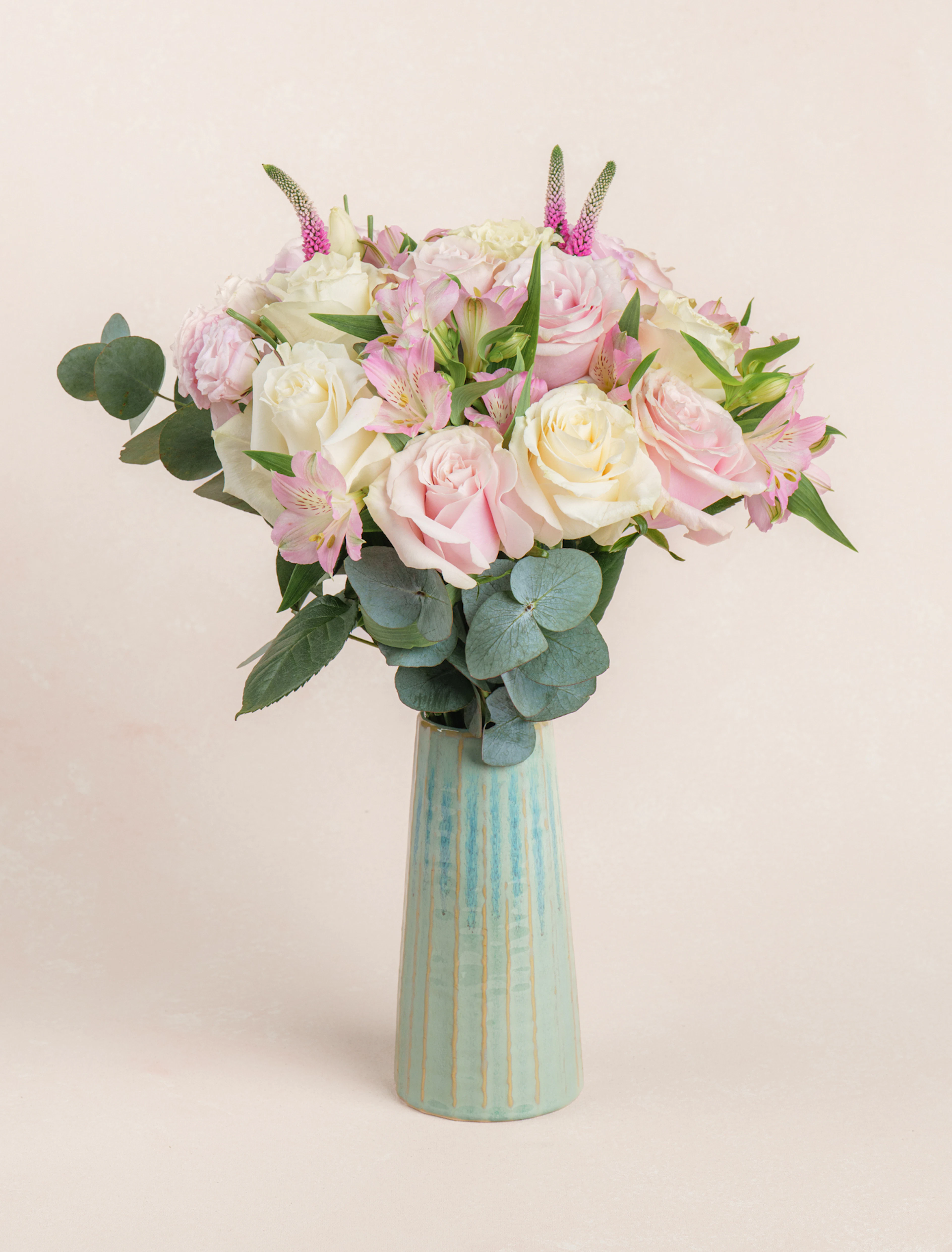 Original by Ode a La ROSE- Chicago — flowers available for delivery from Floom