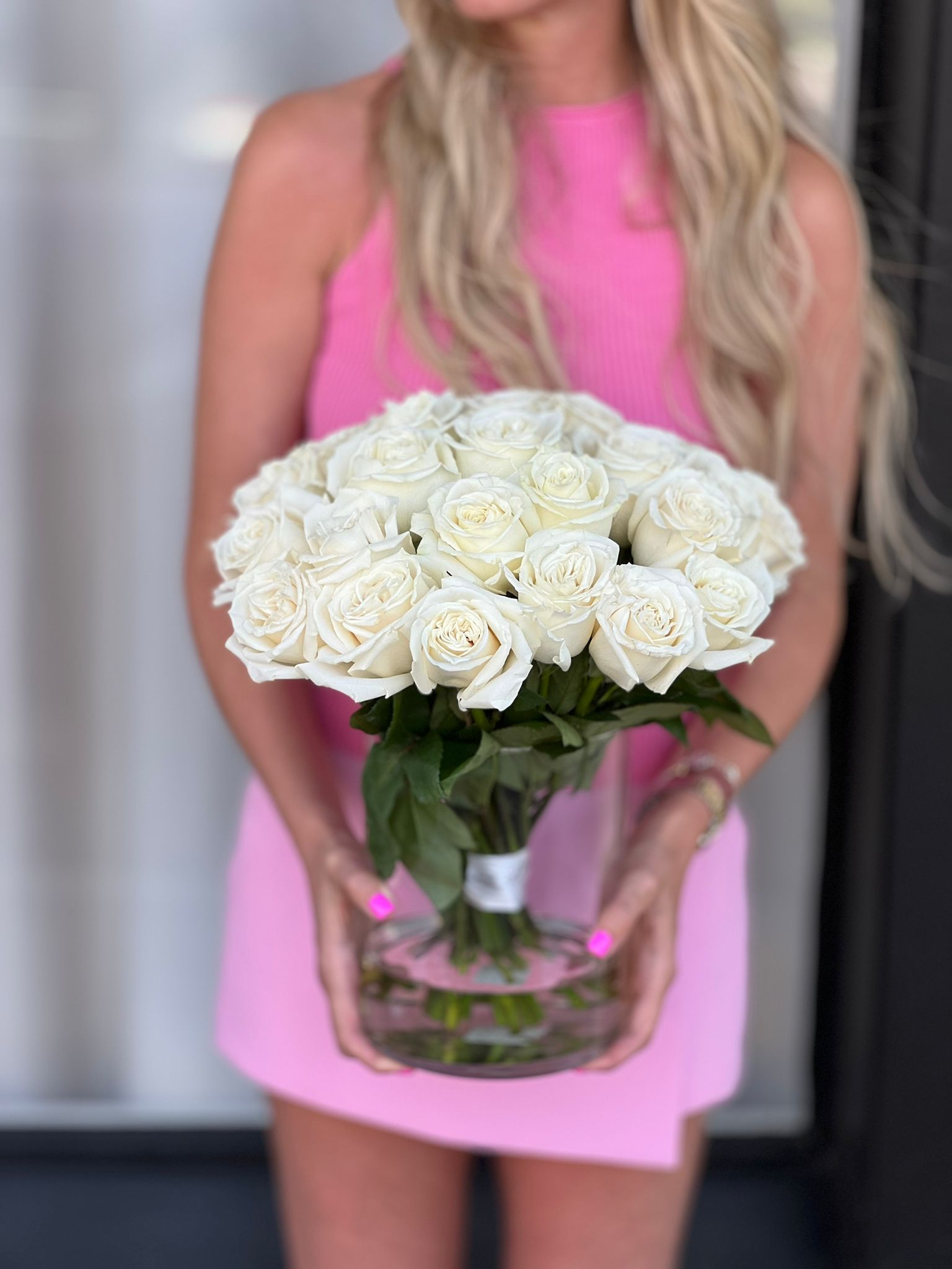 WHITE ROSES IN A VASE