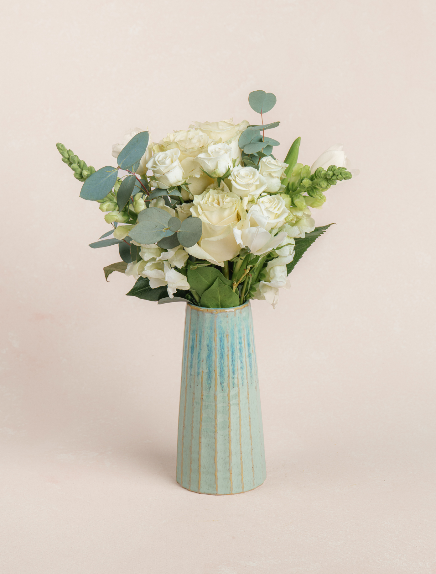 Therese by Ode a La ROSE- Chicago  — flowers available for delivery from Floom