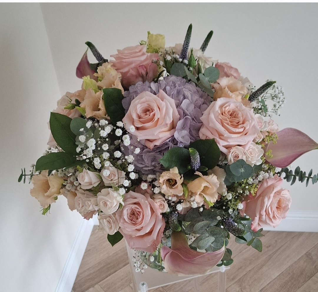 Josephine by Memphis in Bloom — flowers available for delivery from Floom